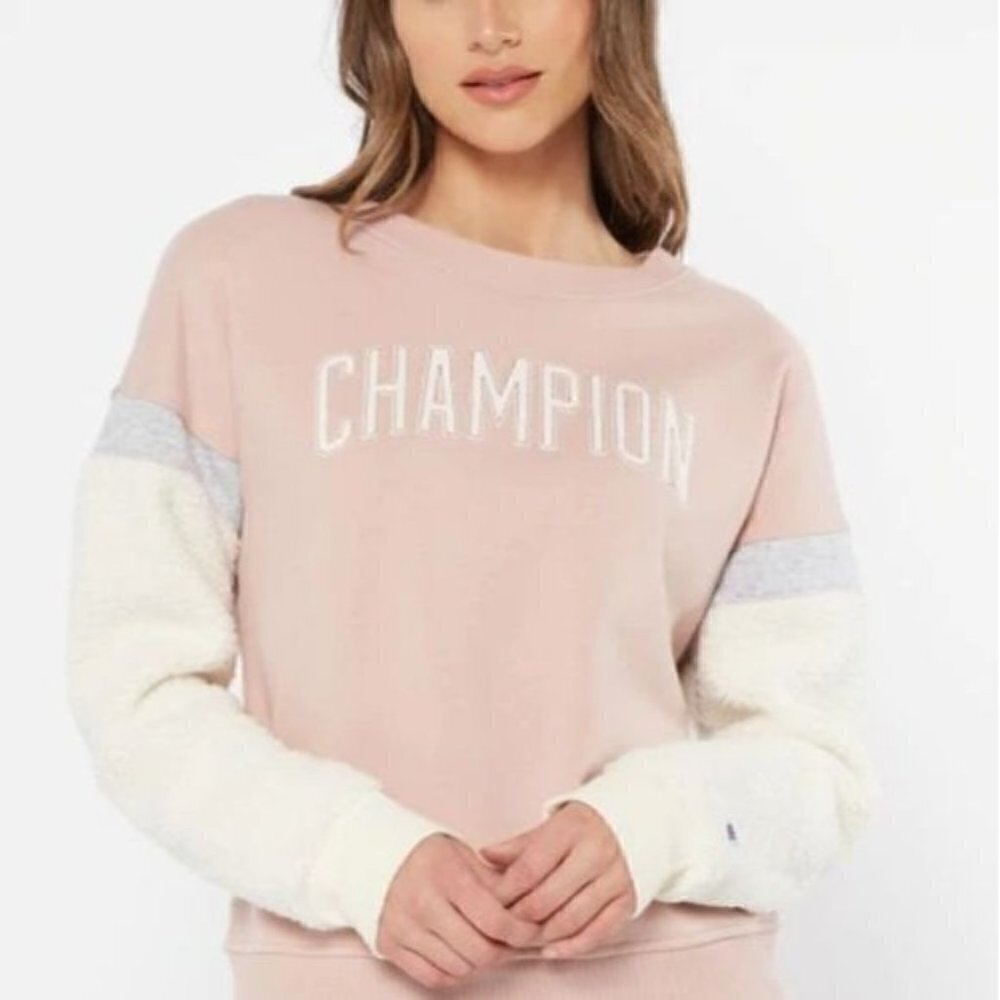 Champion Heritage Sherpa Sleeve Light Pink Crewneck Pullover‎ M